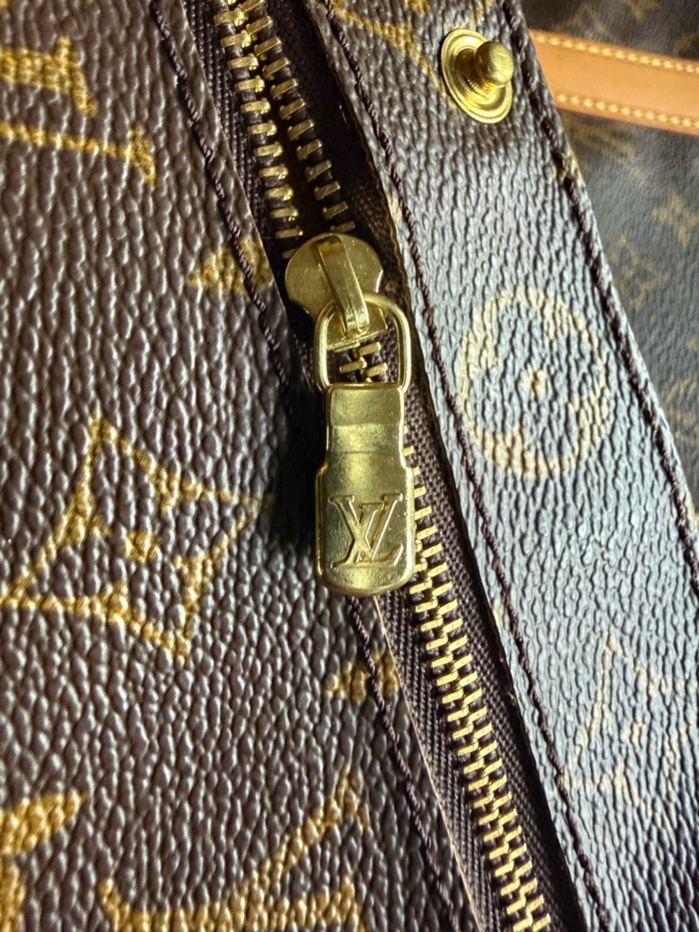 Louis Vuitton Randonnee - Picture 11 of 12